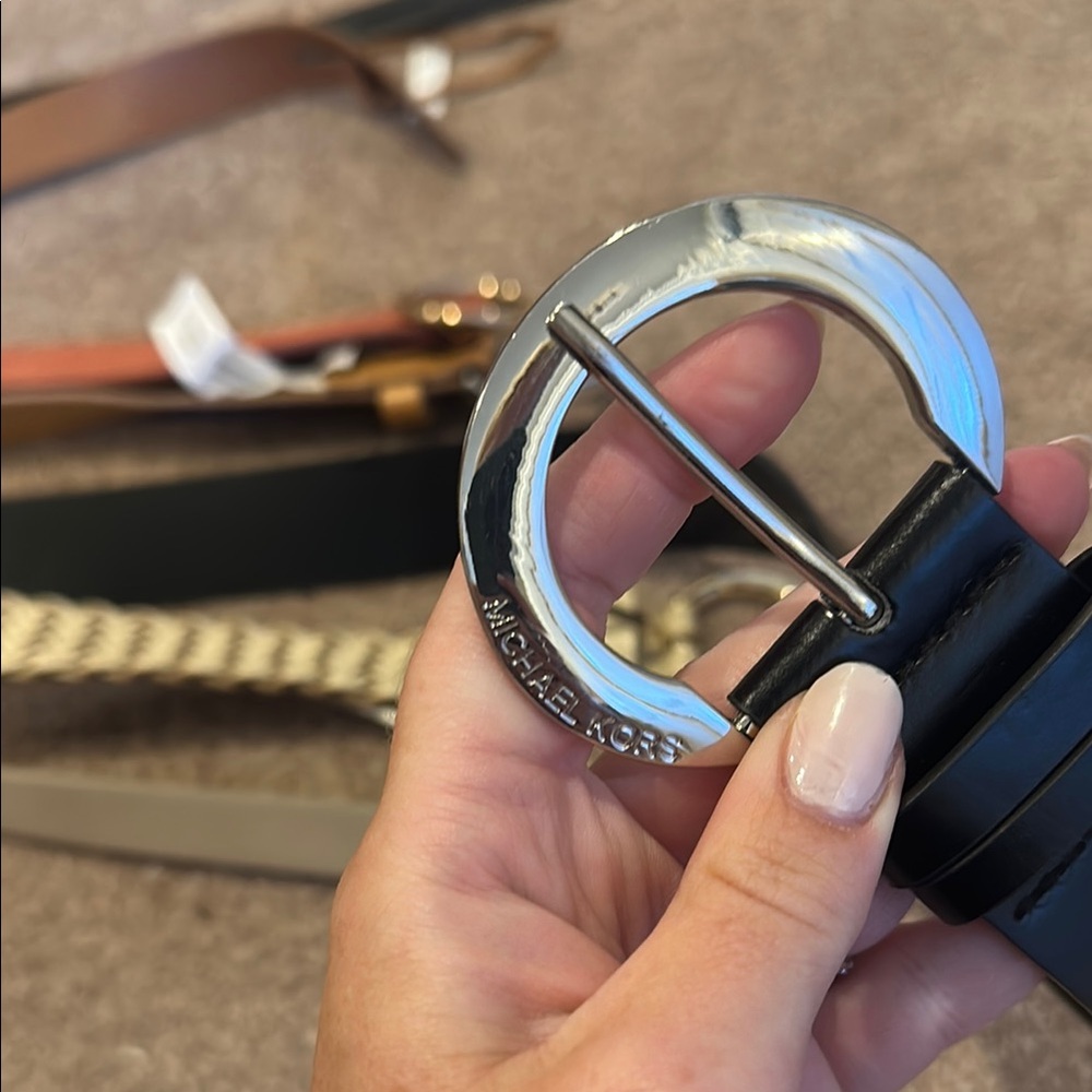 Assorted size large Belts Collection - Picture 9 of 9